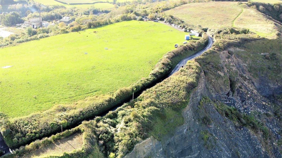 Council confirms 'indefinite' closure for Cleeve Hill cliff road at